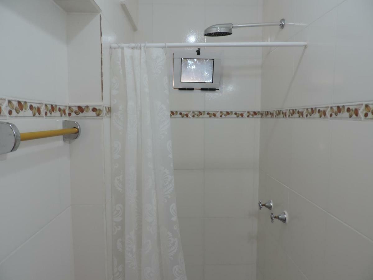 Habitaciones Panchita ปูแอร์โตอีกวาซู ภายนอก รูปภาพ